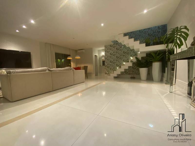 • Art Life | Casa Contemporânea tríplex 3 Suítes com 370 m² no Recreio - Ariany Imóveis e Consultoria Imobiliária