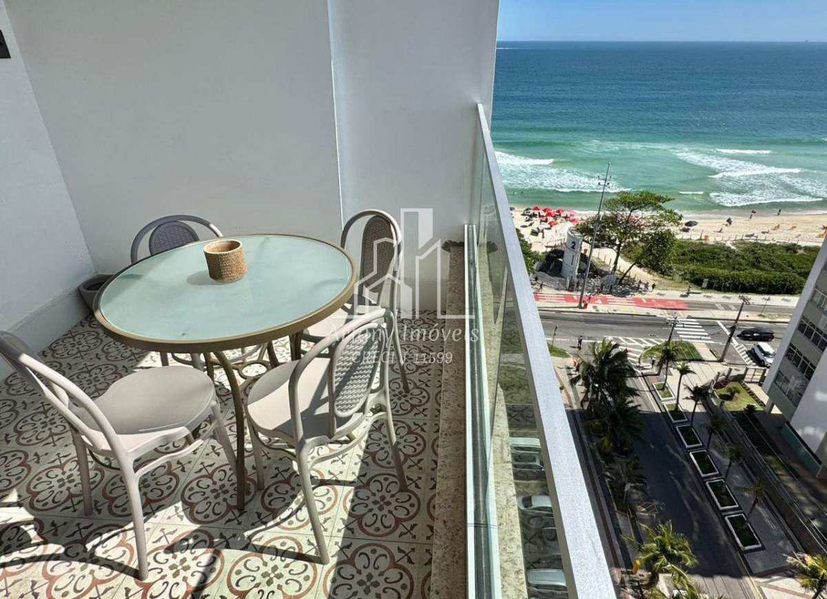 Barra Beach • Posto 2 | Lindo Loft com vista mar - Barra da Tijuca - Ariany Imóveis e Consultoria Imobiliária