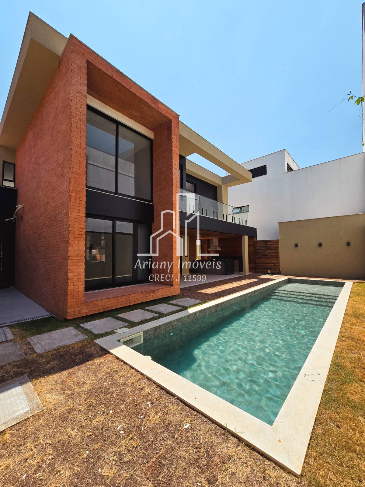 Barra da Tijuca | Casa Contemporânea duplex com 4 suítes - Ariany Imóveis e Consultoria Imobiliária
