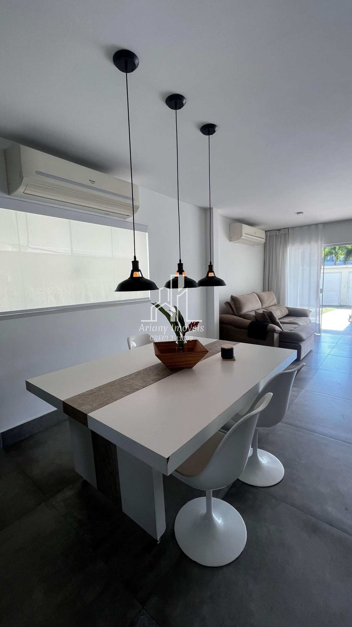 • Riviera del sol • Casa Tríplex 4 quartos no Recreio - Ariany Imóveis e Consultoria Imobiliária