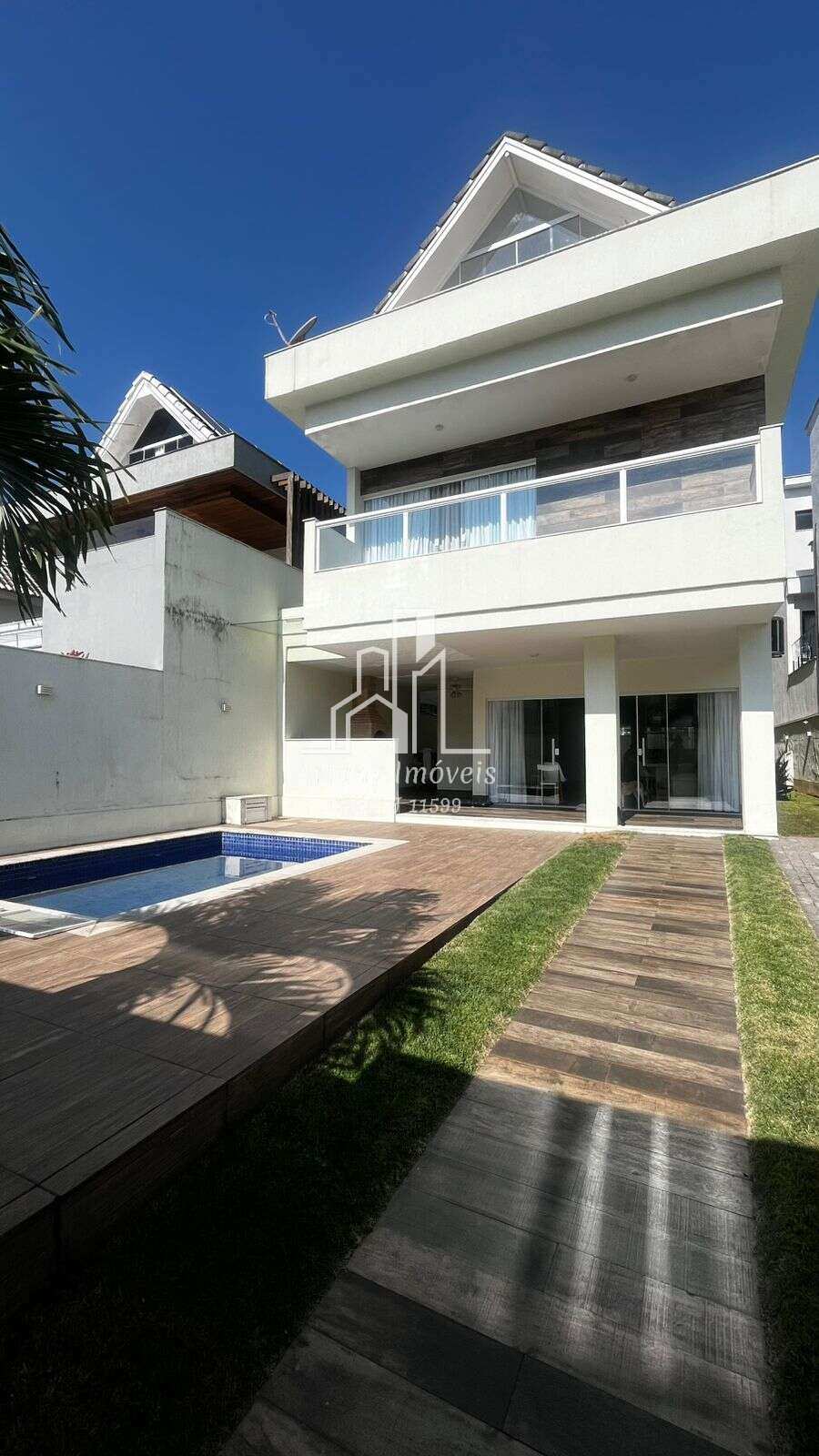 • Riviera del sol • Casa Tríplex 4 quartos no Recreio - Ariany Imóveis e Consultoria Imobiliária