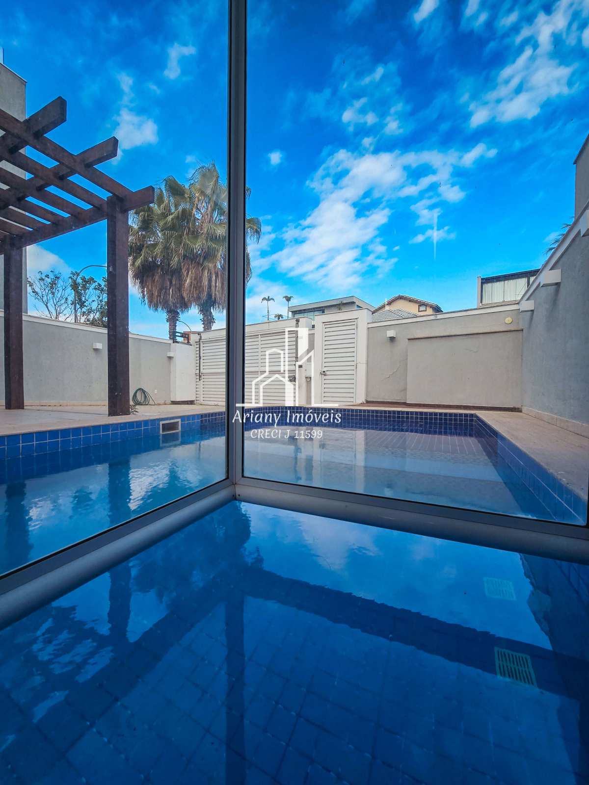 • Riviera del sol • Casa Tríplex 5 Suítes no Recreio - Ariany Imóveis e Consultoria Imobiliária