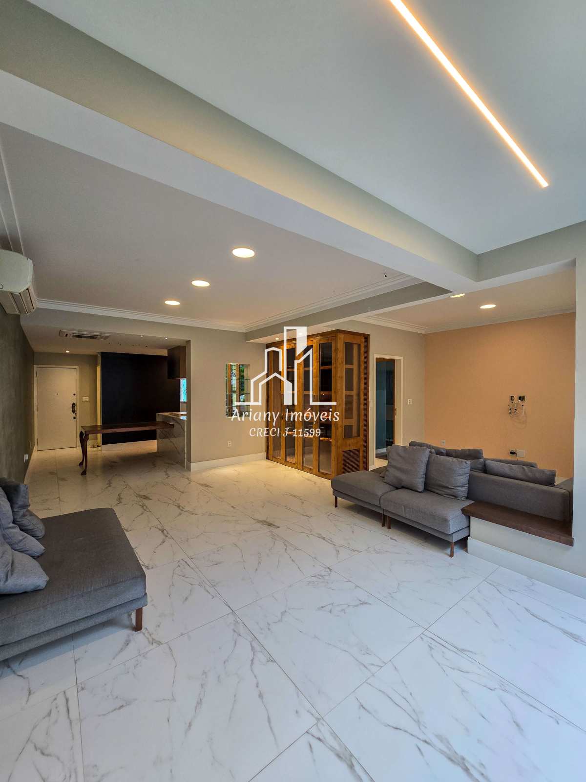 • Leblon Posto 12 | Apartamento 2 suítes com 120 m² Delfim Moreira - Ariany Imóveis e Consultoria Imobiliária